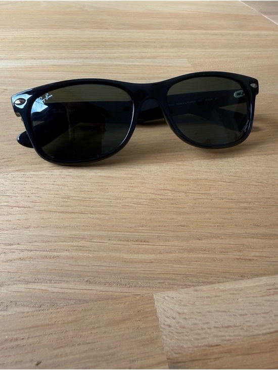 Ray-Ban Other - Ray-Ban Black Frame with Dark Green Lenses Sunglasses